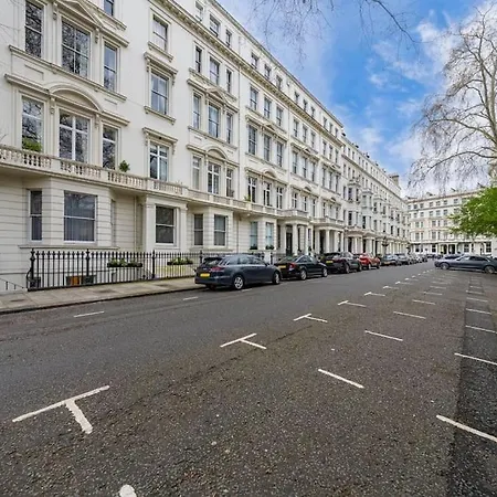 2 Bed / 2 Bath Versace Apartment In Knightsbridge London Exterior photo