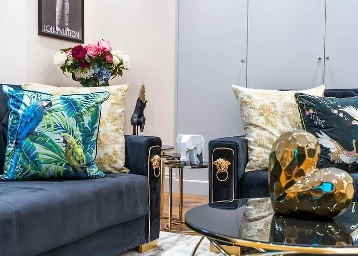 2 Bed / 2 Bath Versace Apartment In Knightsbridge
